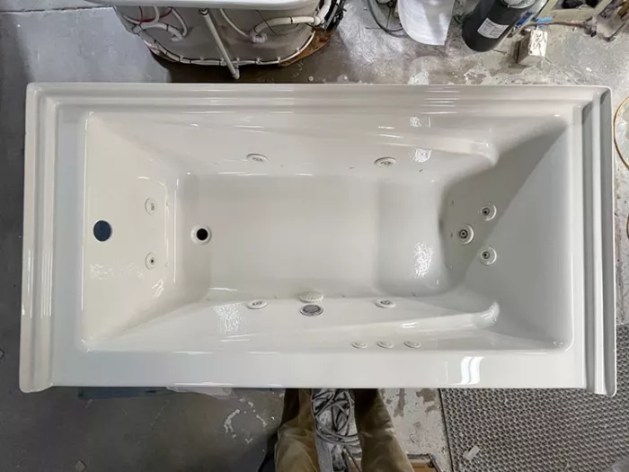 Contempra 6032 Left Hand 'Silver Series with' Whirlpool Air Massage and Hydro Massage Jets - Size: 60'' x 32'' x 20" - Jets: 21 Total Jets - Image 3
