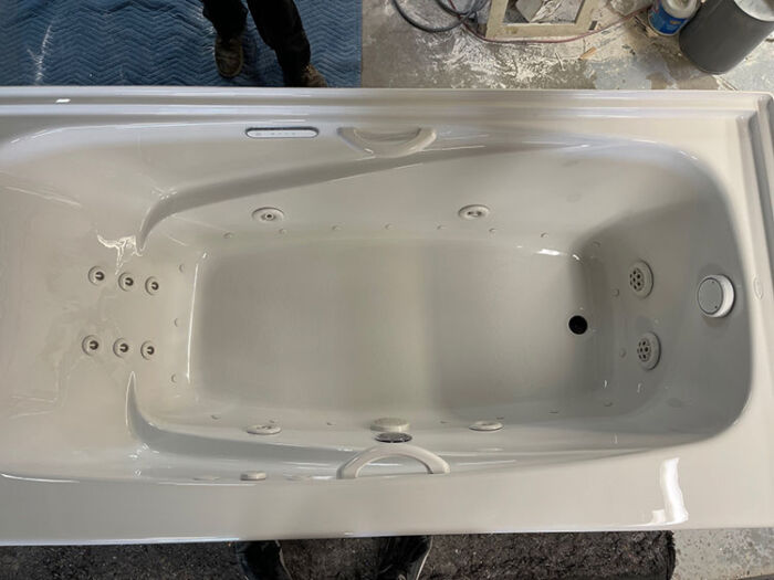 Mystique 6632 Right Hand Gold Series with Hydro & Air Massage - Size: 66" x 32" x 22" - Jets: 30 Total Jets - Image 3