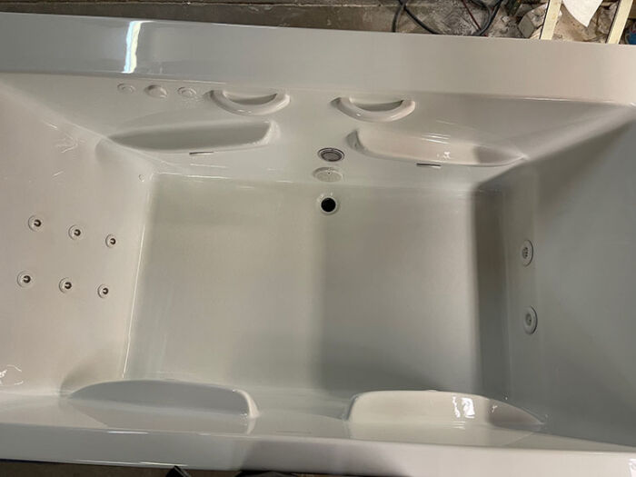 Reward 7242CD Free Standing 12 Jet Series with Hydro Massage, w/ Access Panel - Size: 72" x 42" x 25" - Jets: 12 Water Jets - Image 2