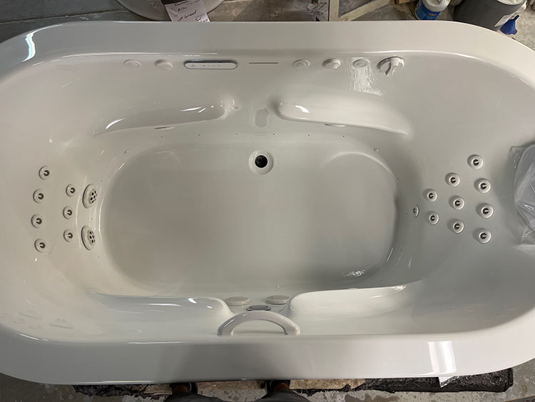 Freestanding and Whirlpool Tubs in Colorado Springs