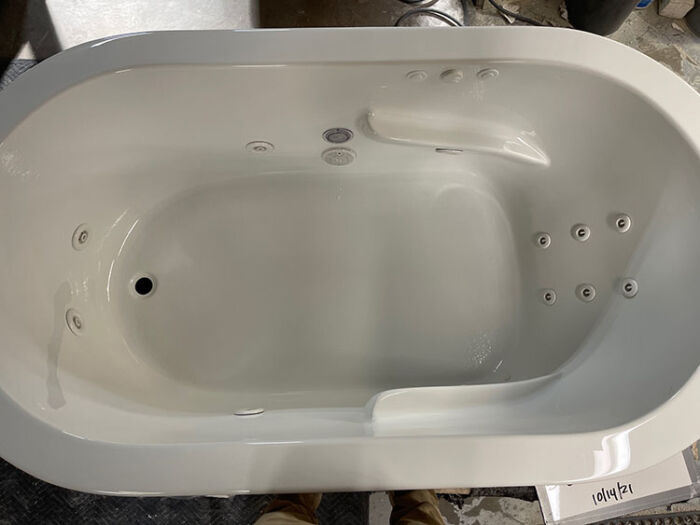 Zen Oval 6636 Gold Series with Hydro Massage - Size: 66" x 36" x 24" - Jets: 12 Water Jets - Image 3